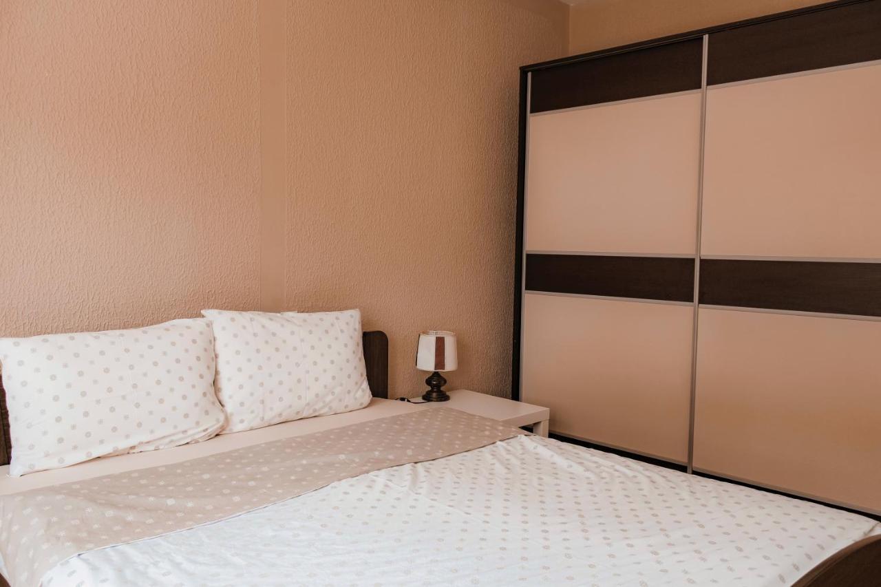 Zicka Plaza Appartement Kraljevo Buitenkant foto